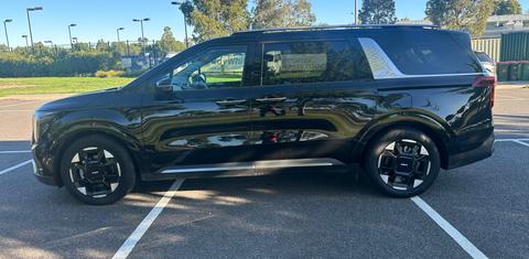Kia CARNIVAL 2025
