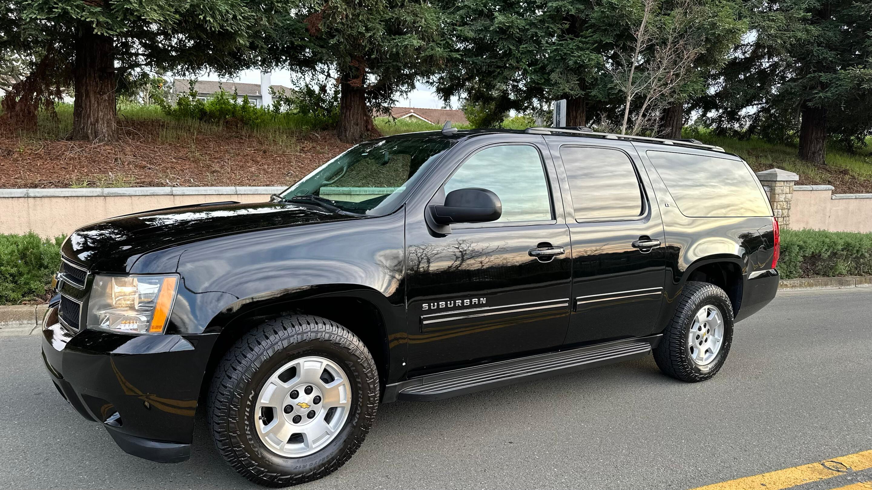 Chevrolet Suburban 2014 in 