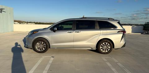 Toyota Sienna 2024