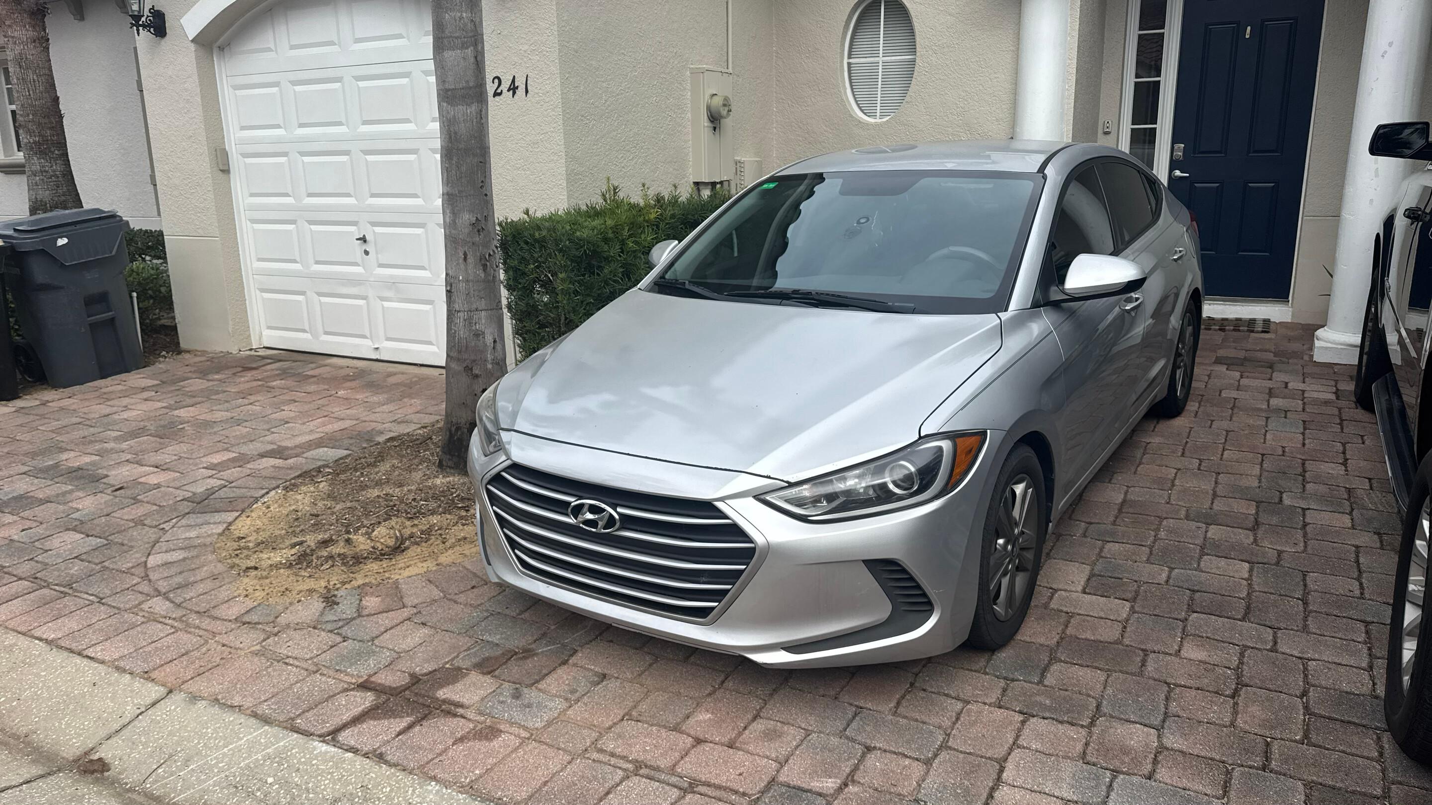 Hyundai Elantra 2018 rental in Davenport, FL by Carlos L. | Turo