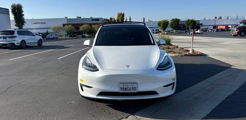 Tesla Model Y 2022