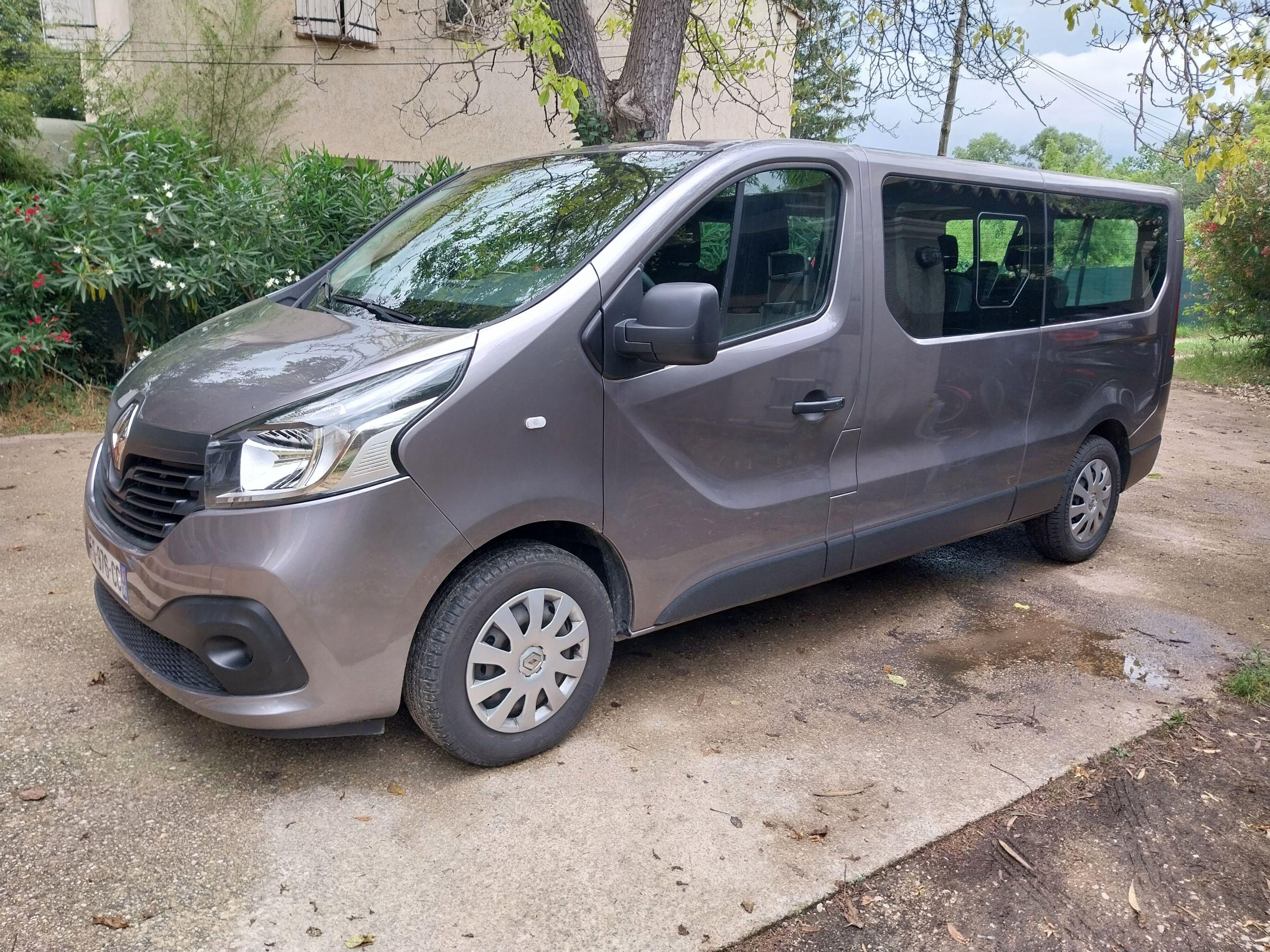 Renault TRAFIC III 2019 à La Colle-sur-Loup