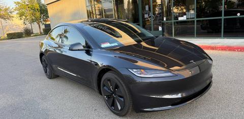 Tesla Model 3 2025