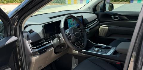 Kia Carnival Hybrid 2026