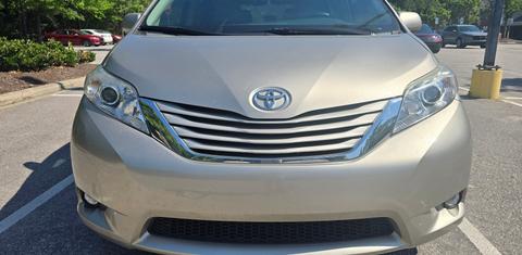 Toyota Sienna 2015