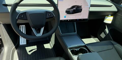 Tesla Model Y 2026