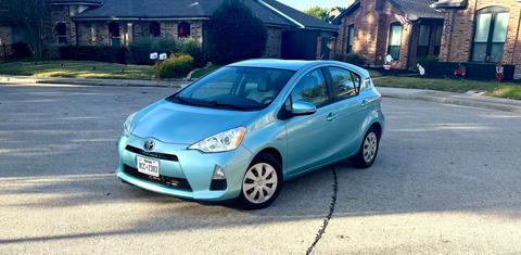 Toyota Prius c 2013