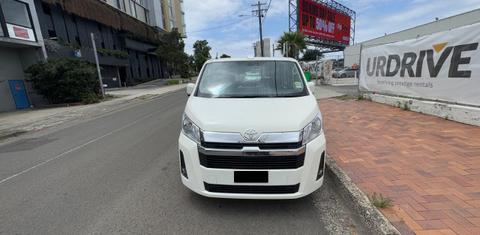Toyota HIACE 2021