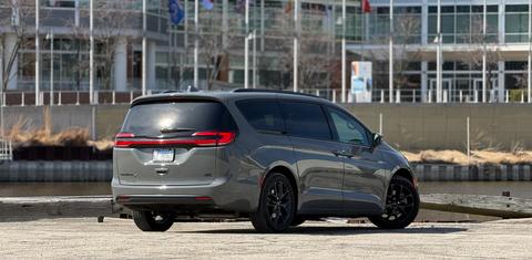Chrysler Pacifica 2021