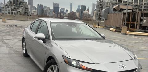 Toyota Camry Hybrid 2025
