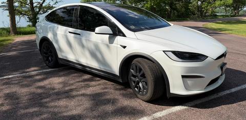 Tesla Model X 2023