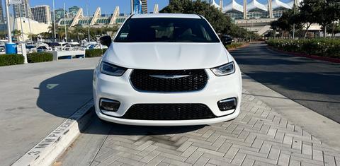 Chrysler Pacifica 2026