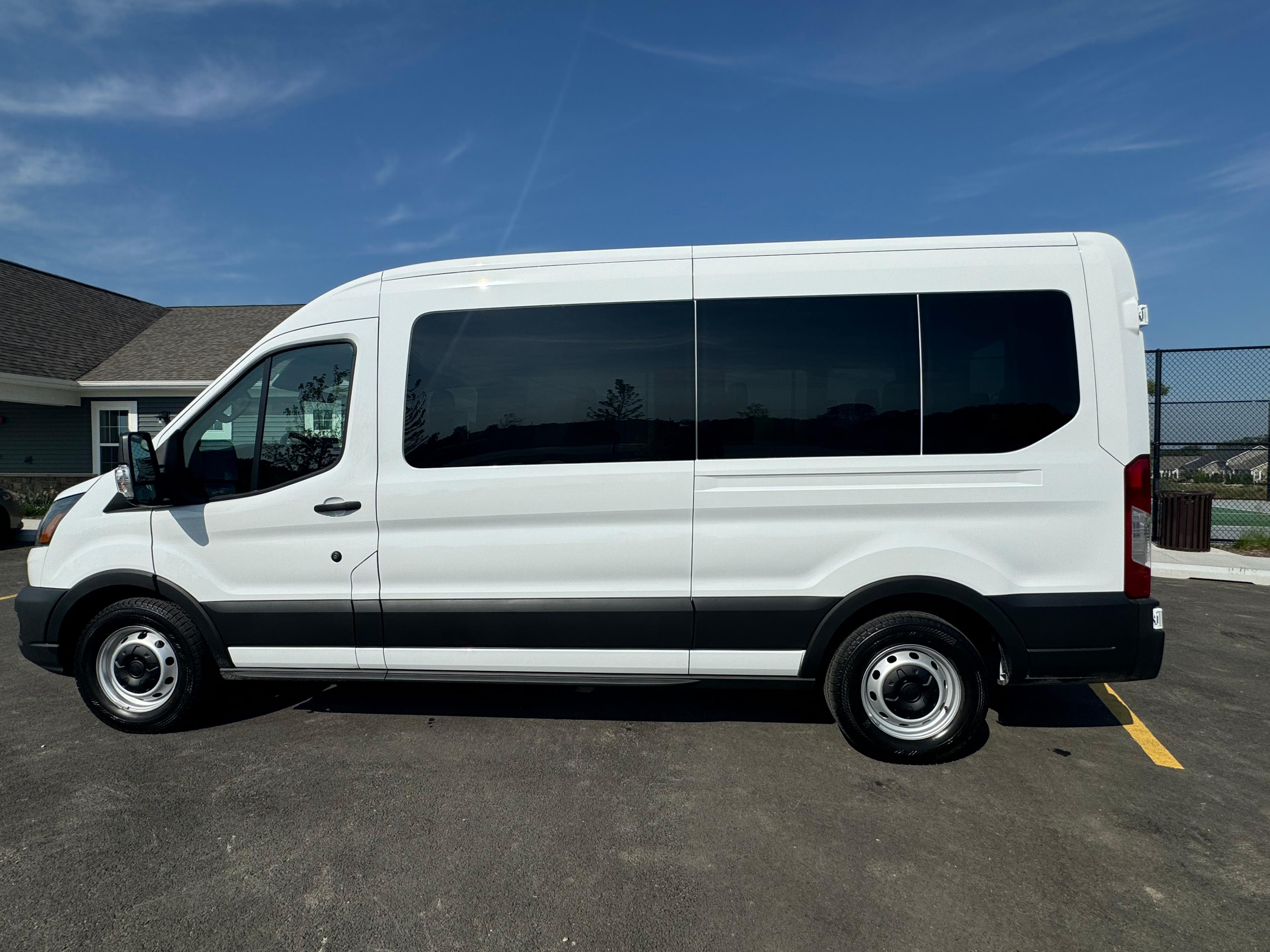 Ford Transit 2024 in Grayslake, IL