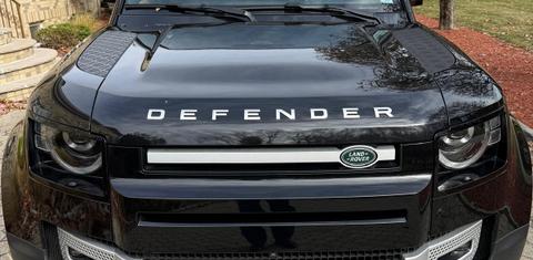 Land Rover Defender 2024