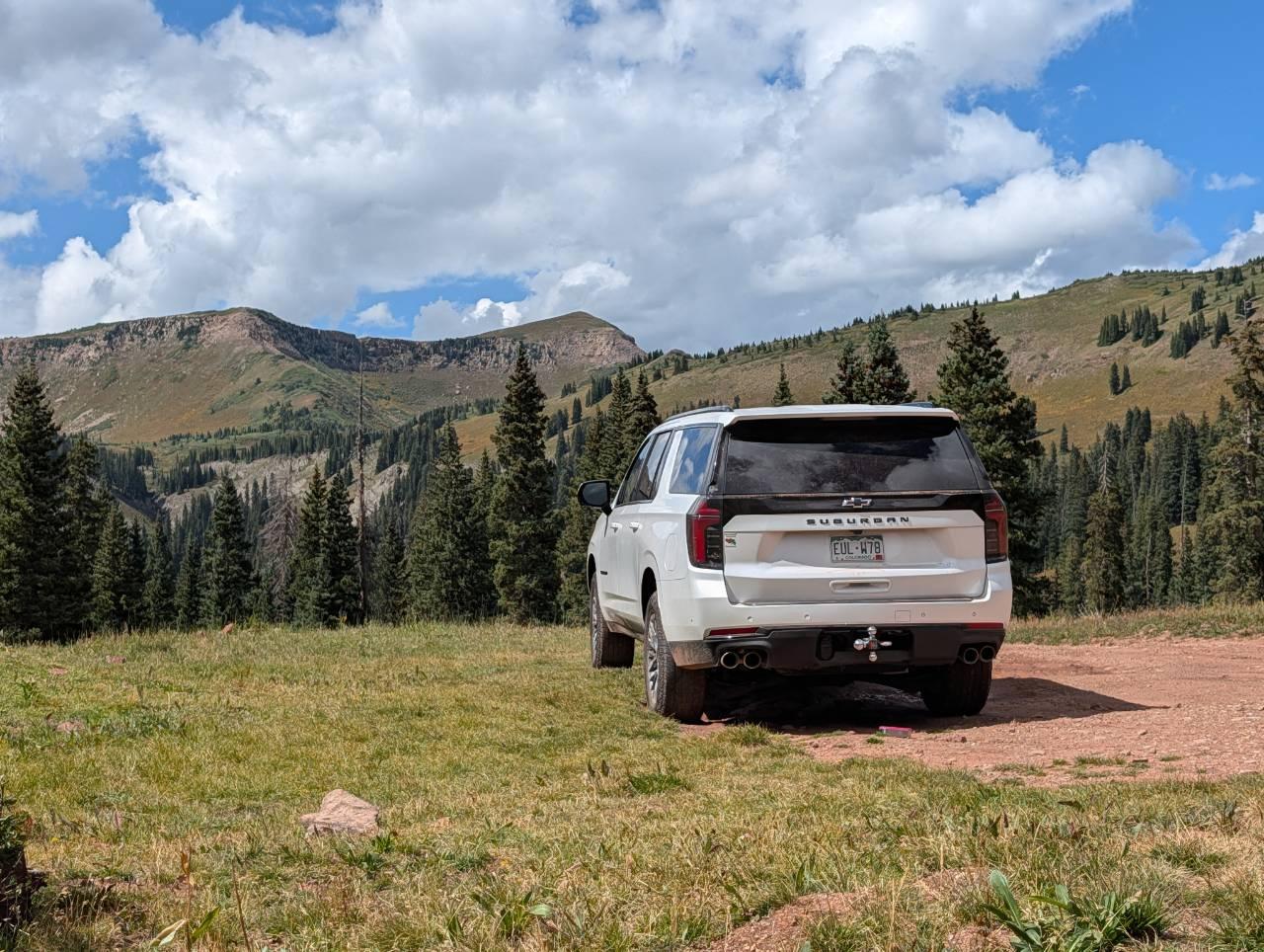 Chevrolet Suburban 2025 in Durango, CO