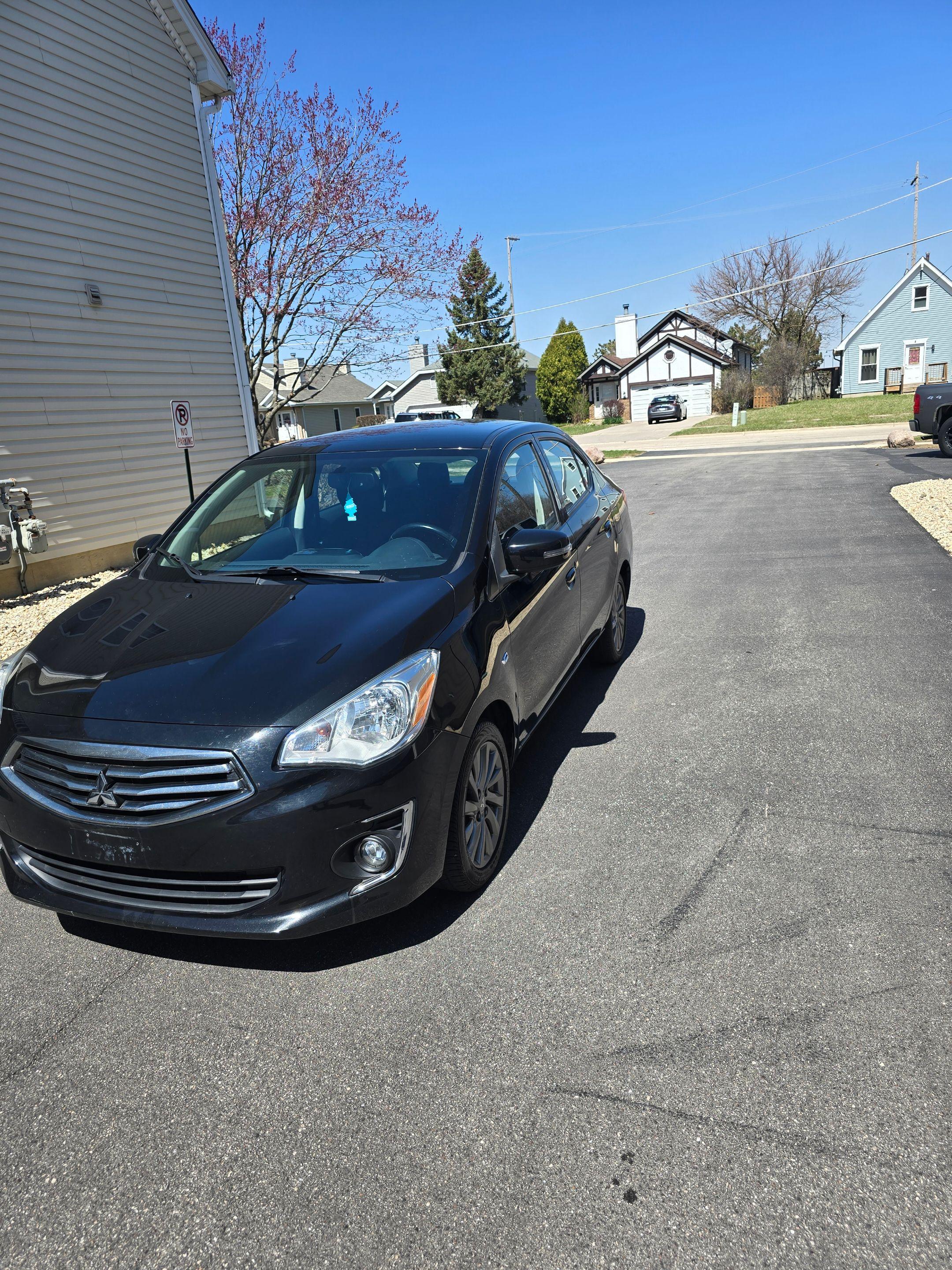Mitsubishi Mirage G4 2017 in 