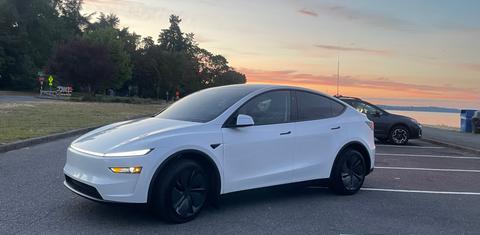 Tesla Model Y 2026