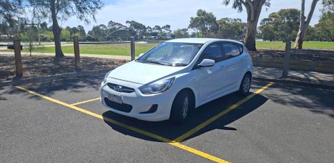 Hyundai ACCENT 2014