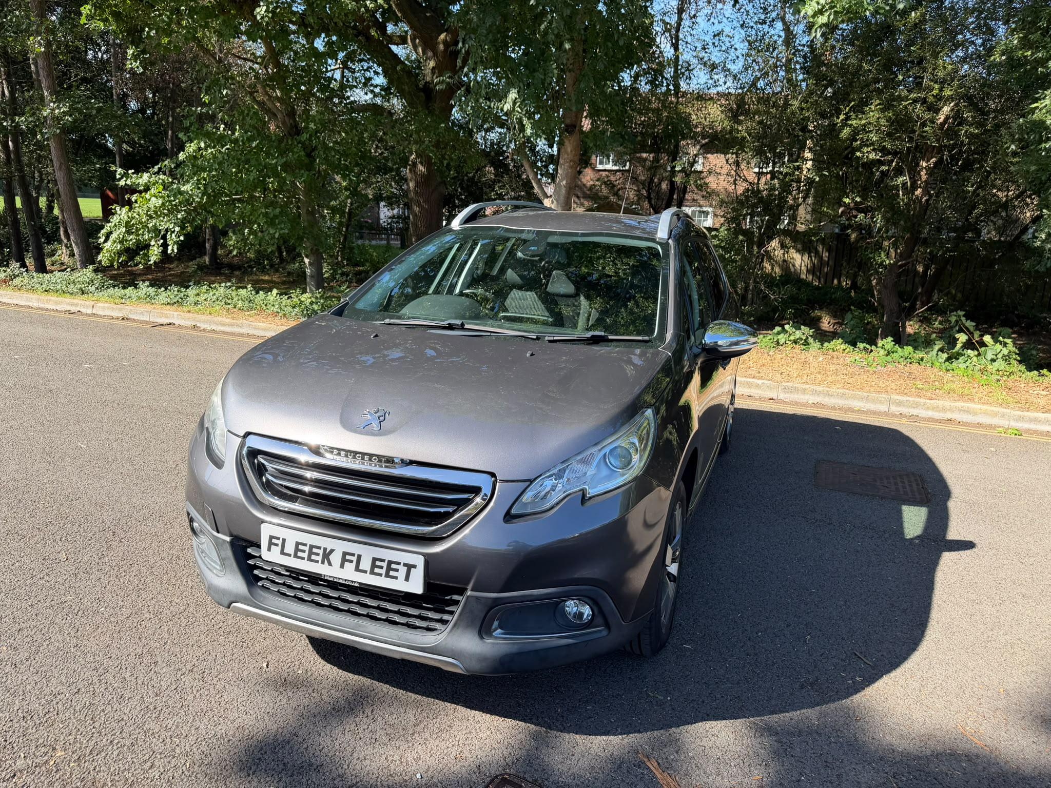 Peugeot 2008 2015 in Crawley