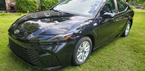 Toyota Camry Hybrid 2025