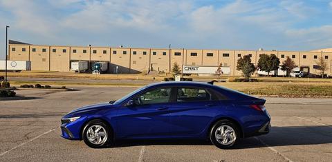 Hyundai Elantra 2025