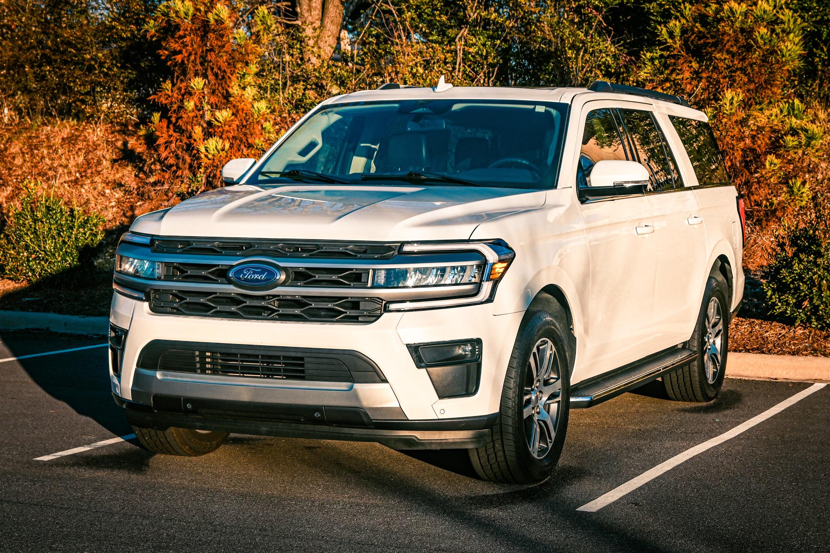 Ford Expedition Max 2023 in Harrisburg, NC