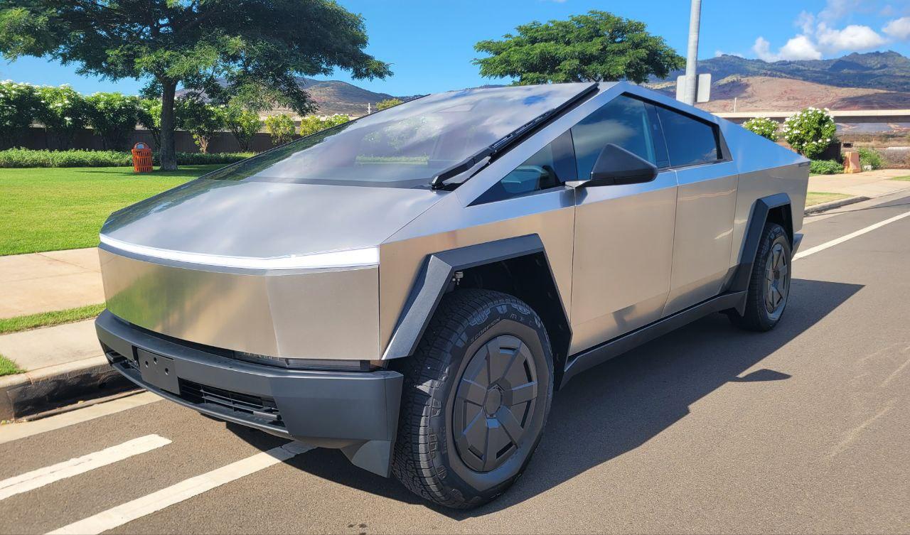 Tesla Cybertruck 2024 in 