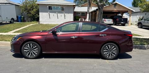 Nissan Altima 2023