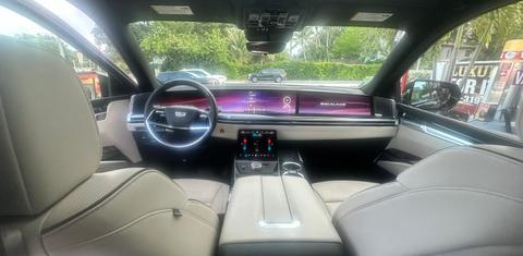 Cadillac Escalade ESV 2025