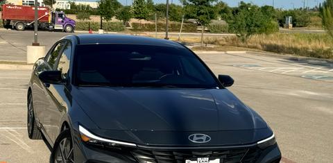 Hyundai Elantra 2025