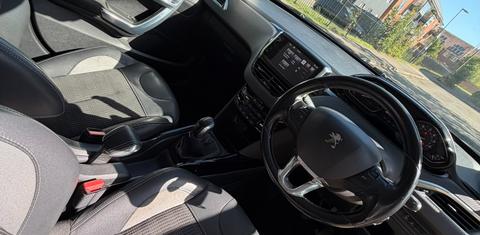 Peugeot 2008 2015