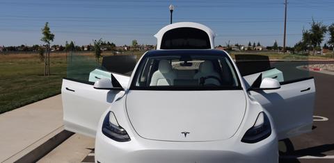 Tesla Model Y 2023