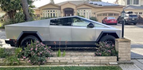 Tesla Cybertruck 2024