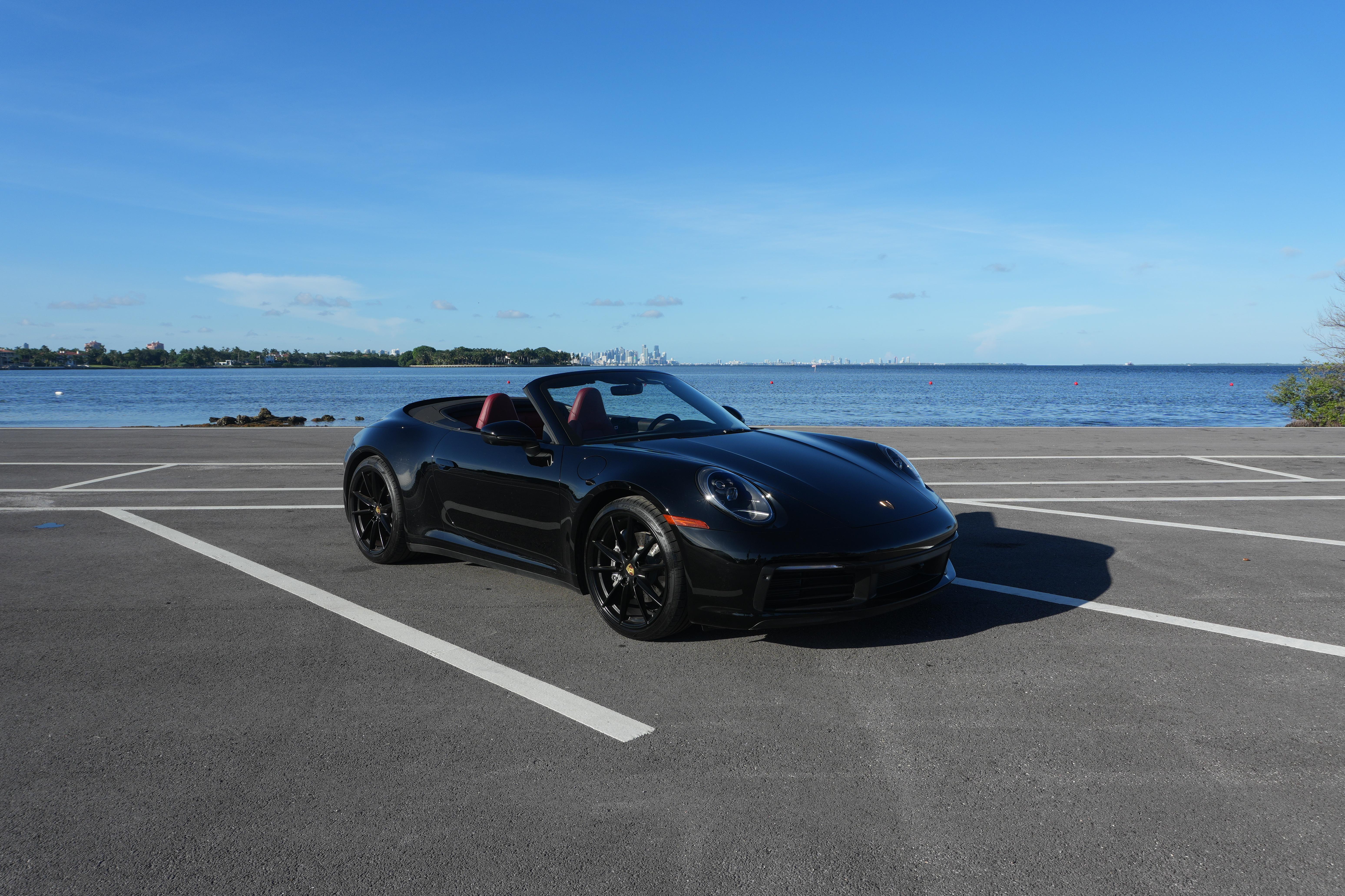 Porsche 911 2022 in Miami, FL
