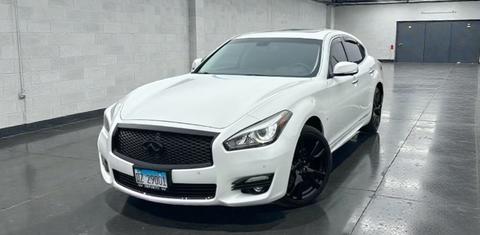 INFINITI Q70 2015