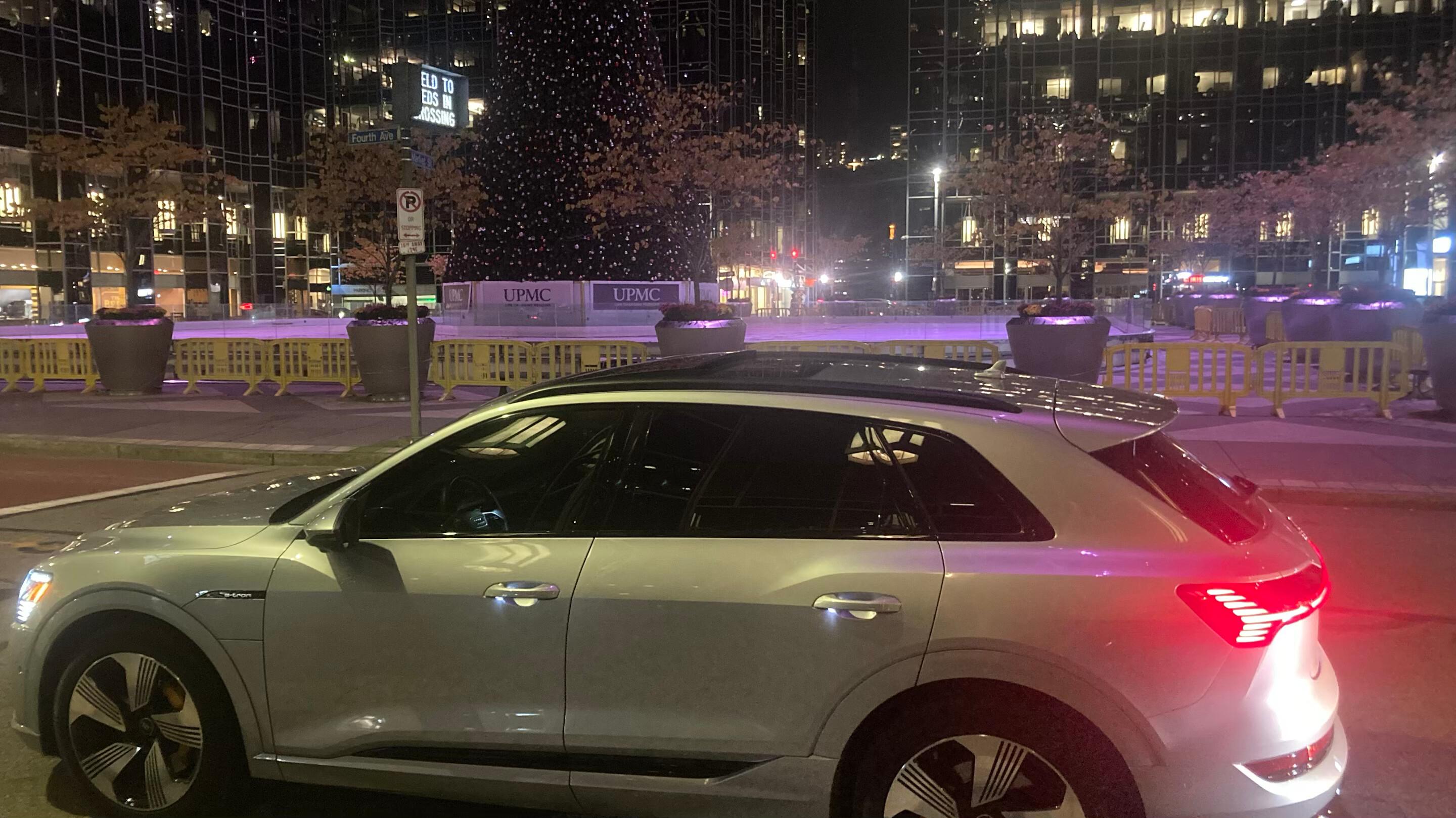Audi e-tron 2023 in Pittsburgh, PA