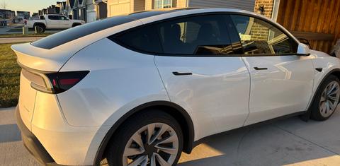 Tesla Model Y 2026