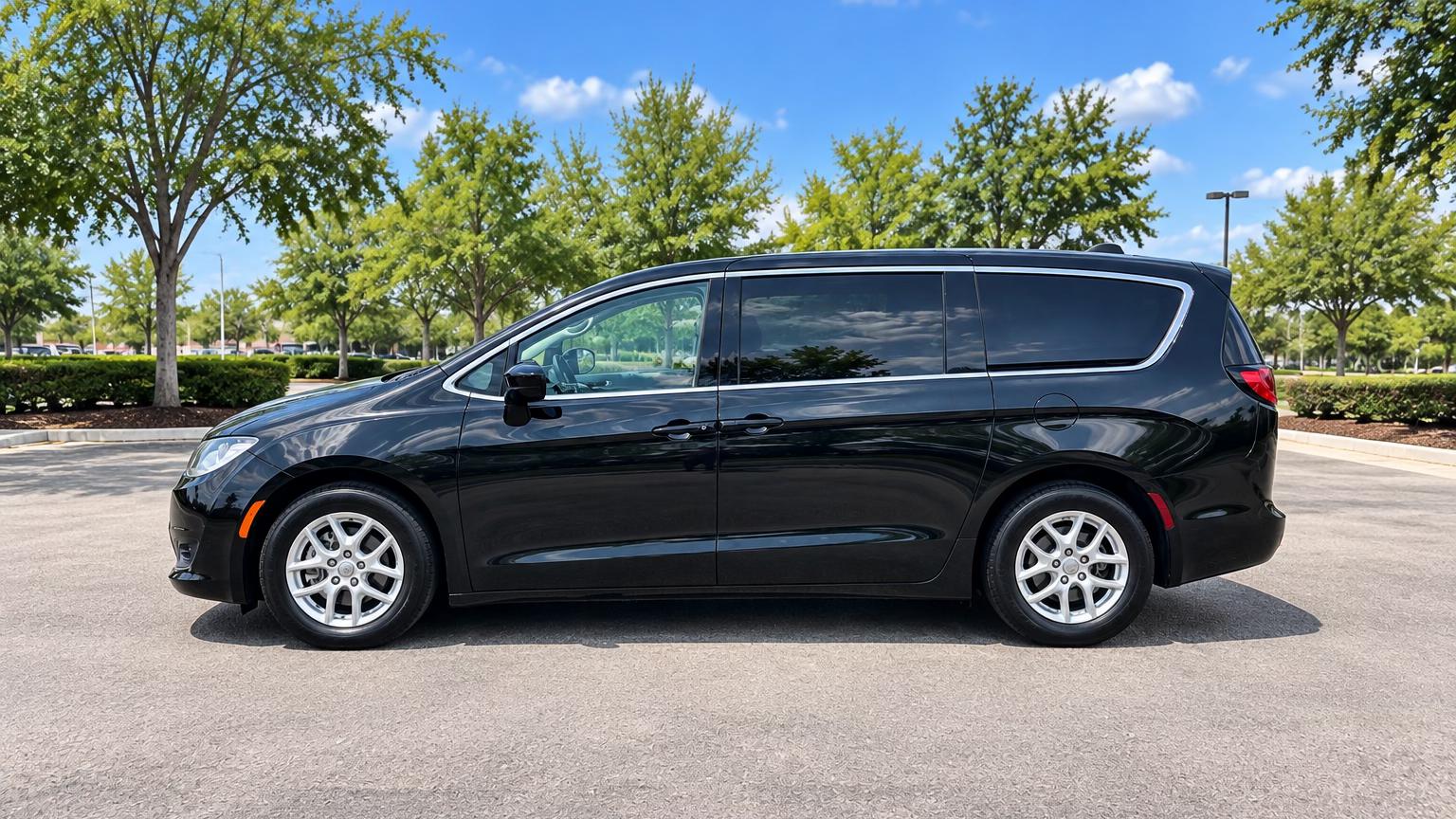Chrysler Pacifica 2017 in Houston, TX