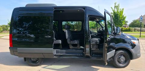 Mercedes-Benz Sprinter 2025