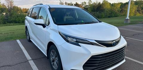 Toyota Sienna 2025