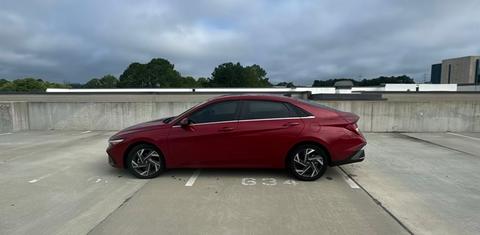 Hyundai Elantra 2025