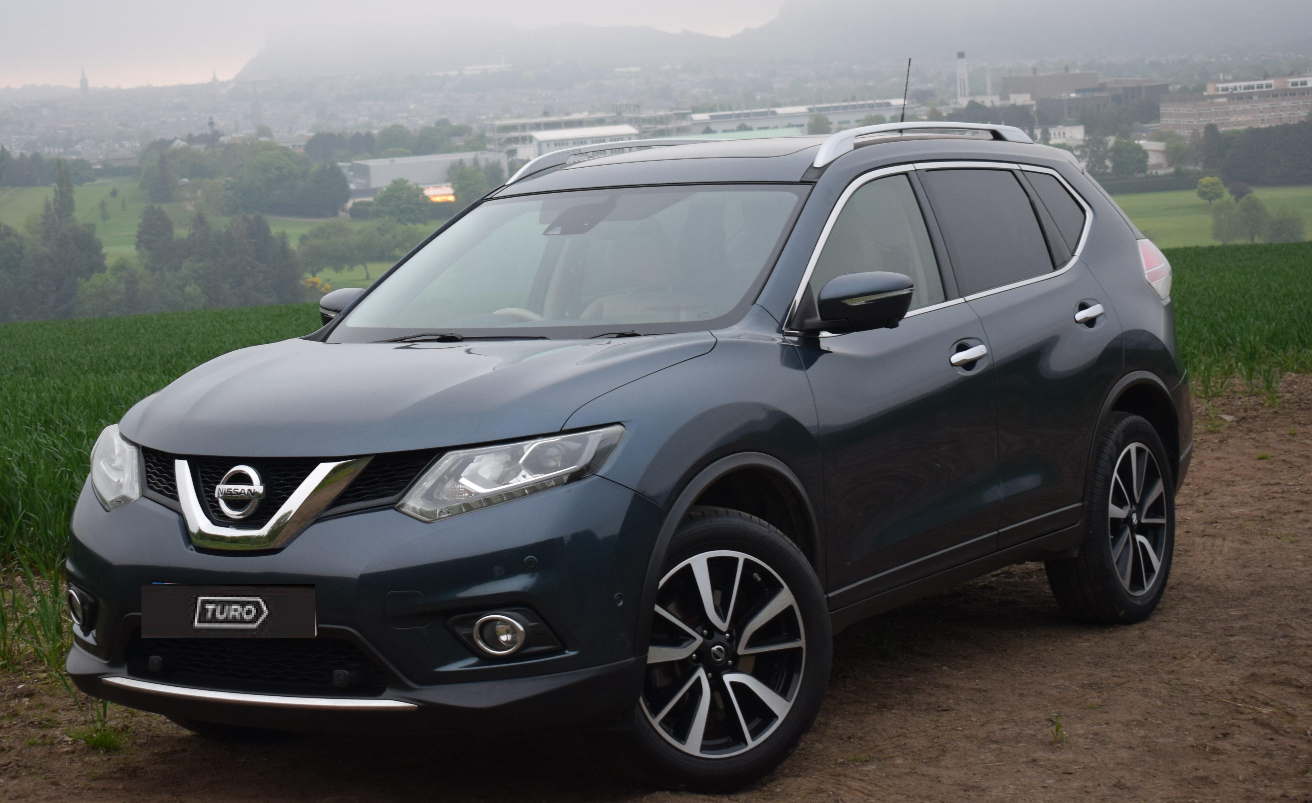 Nissan X-Trail 2015 in Edinburgh