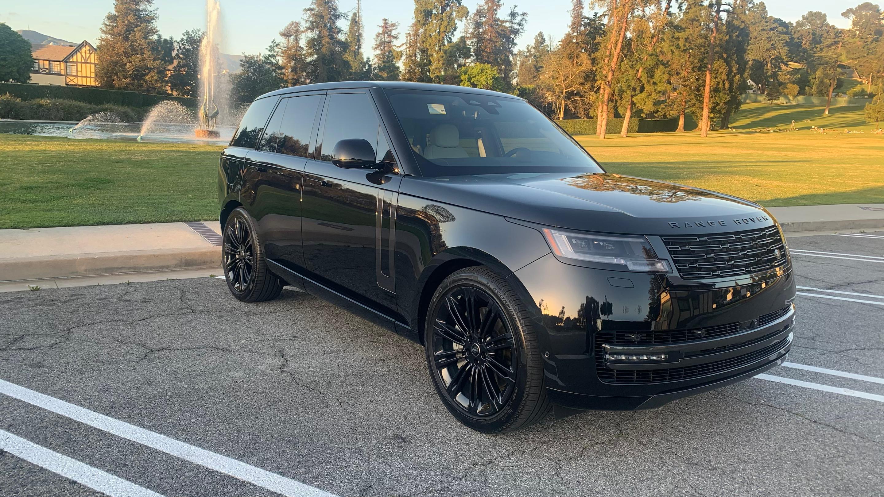 Land Rover Range Rover 2025 in 