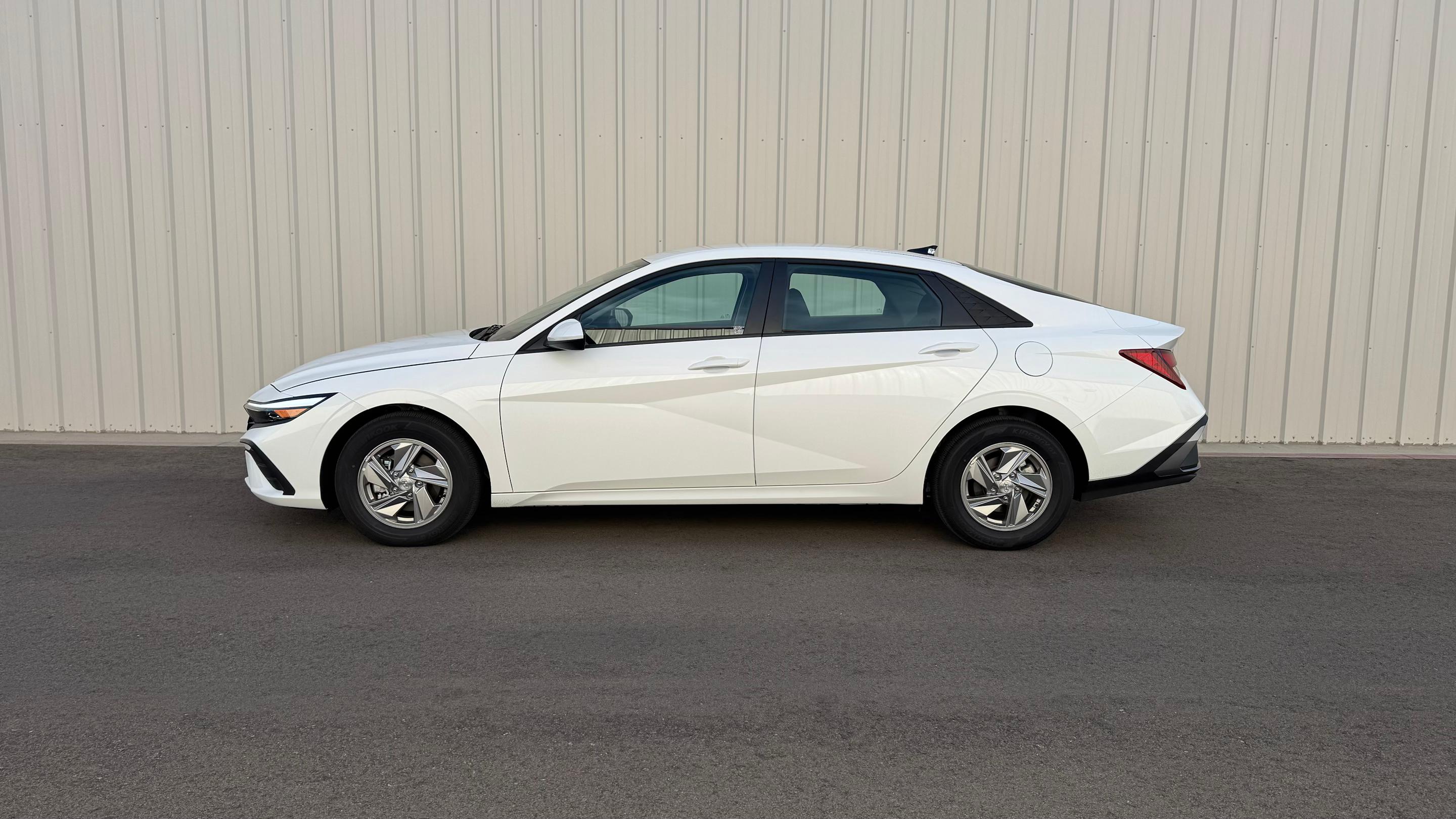 Hyundai Elantra 2026 in Visalia, CA