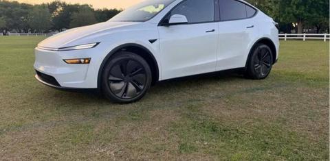 Tesla Model Y 2026