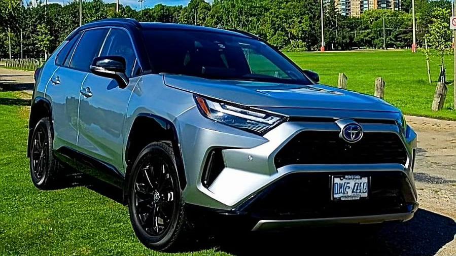 Toyota RAV4 Hybrid 2023 à Thorold, ON