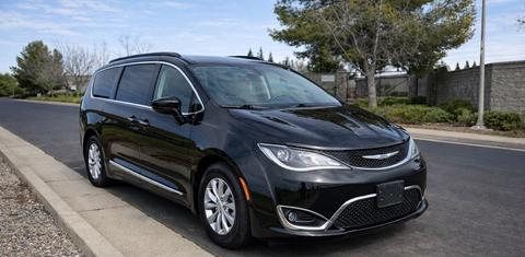 Chrysler Pacifica 2017