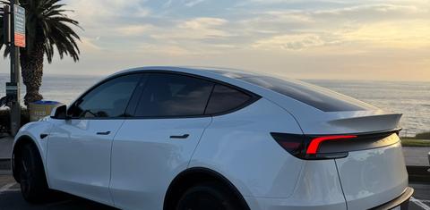 Tesla Model Y 2026