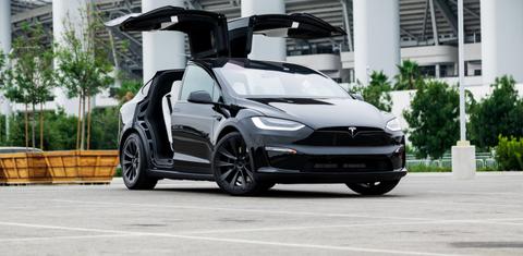 Tesla Model X 2022