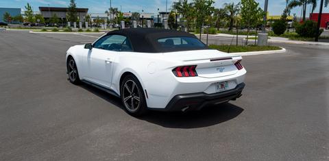 Ford Mustang 2025